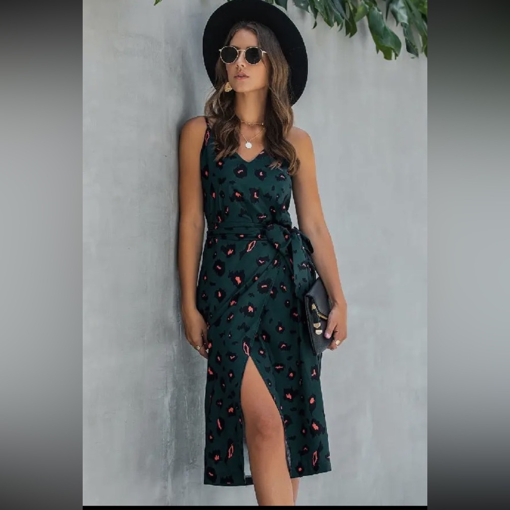 Elegant Green Patterned Wrap Dress